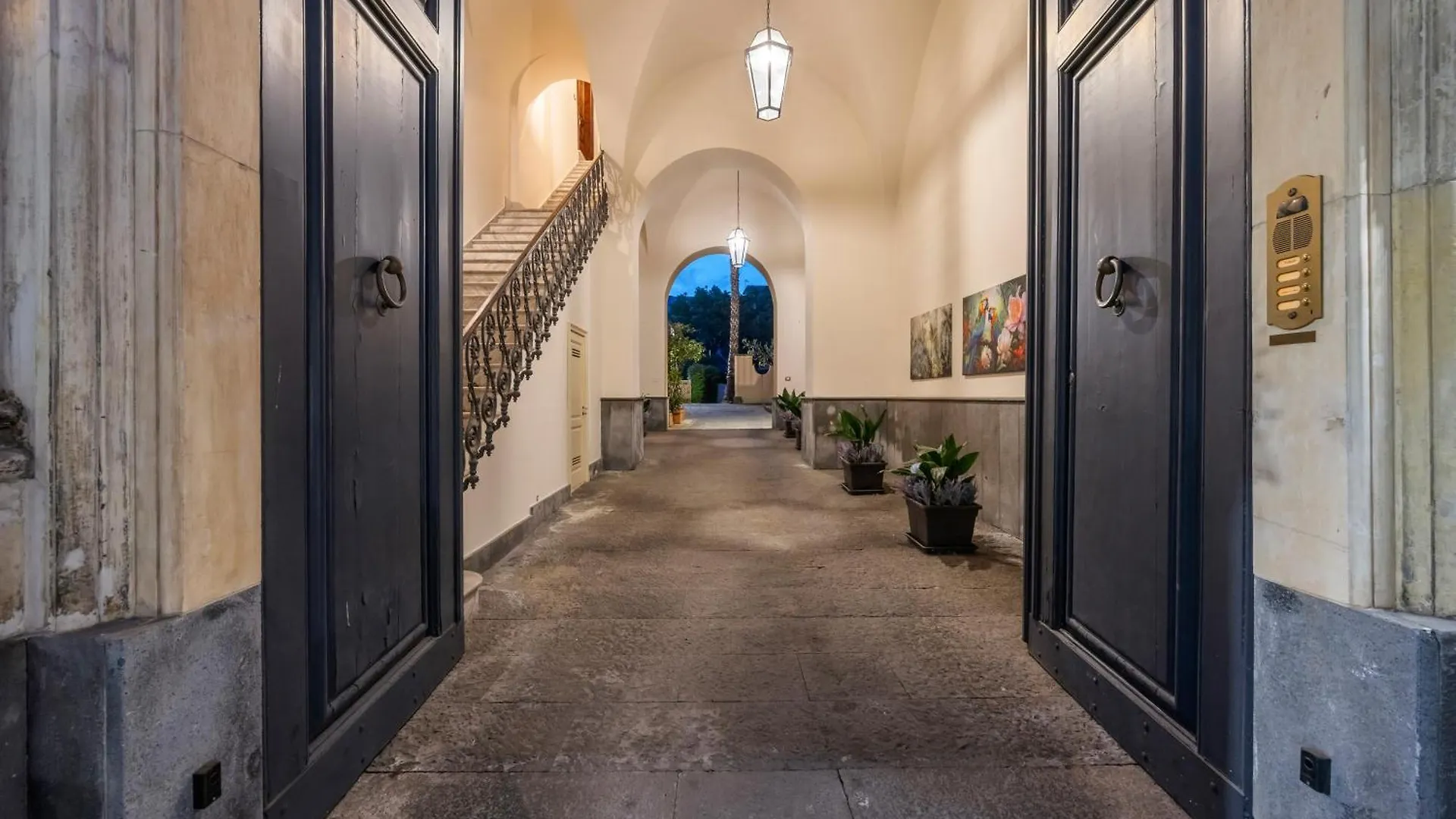 Delightful Luxury Home With Heated Pool Near Catania, Taormina, The Sea And Mount Etna By Sicilian Relaxing Homes Giarre 0*,  Itália
